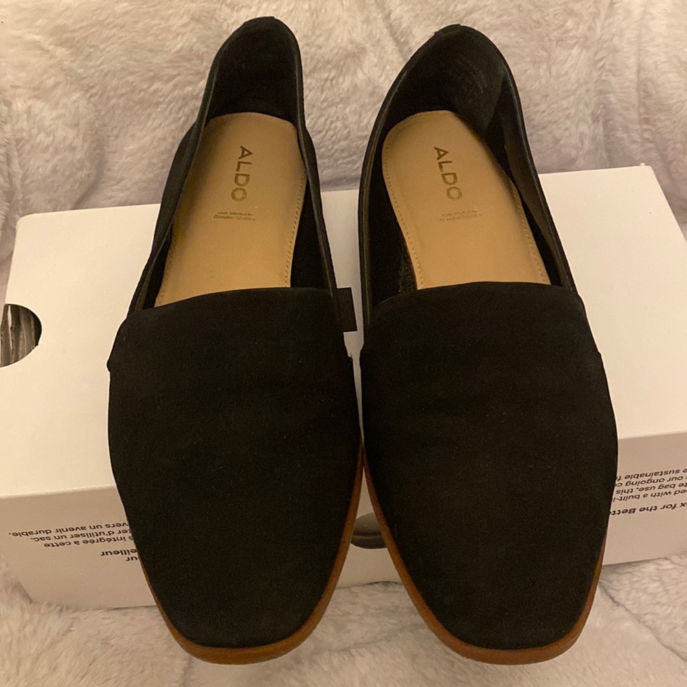 Aldo black suede flats